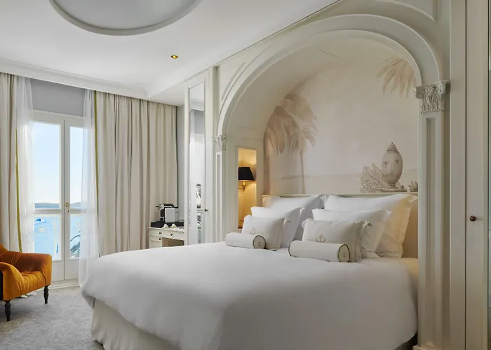 Palace Elisabeth Hvar - The Leading Of The World